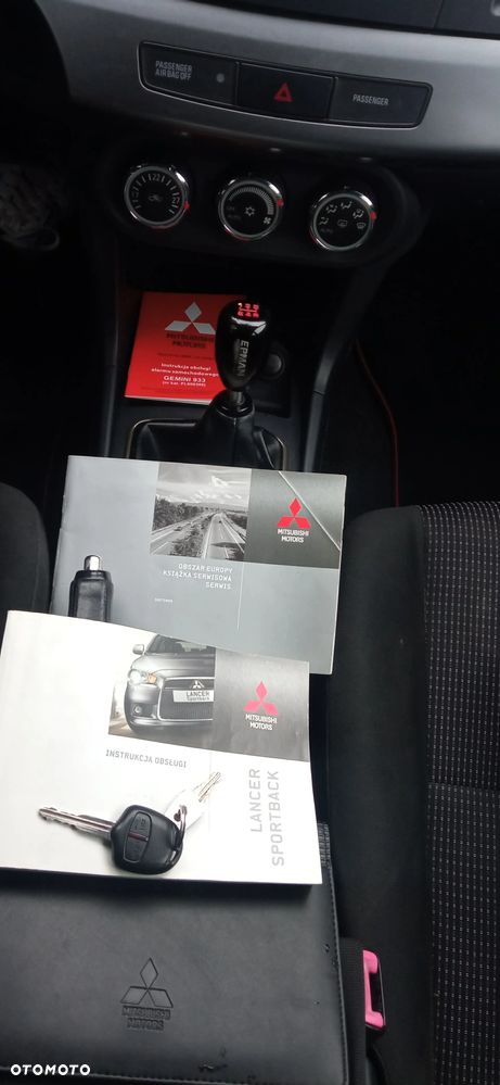 Mitsubishi Lancer 1.8 Intense - 10