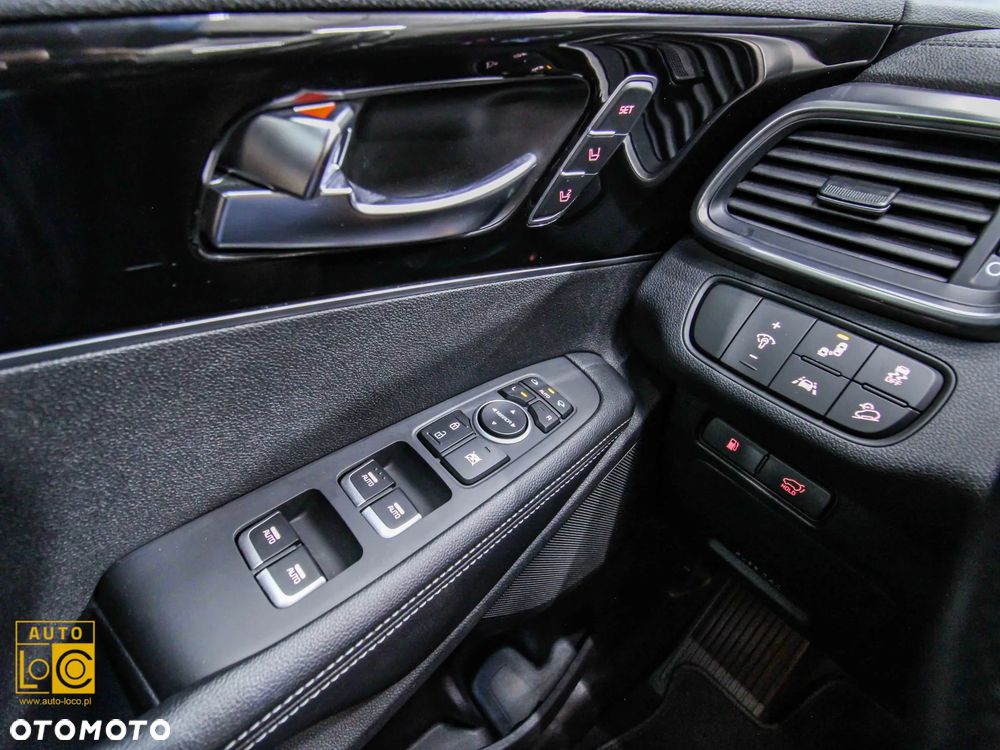 Kia Sorento - 30