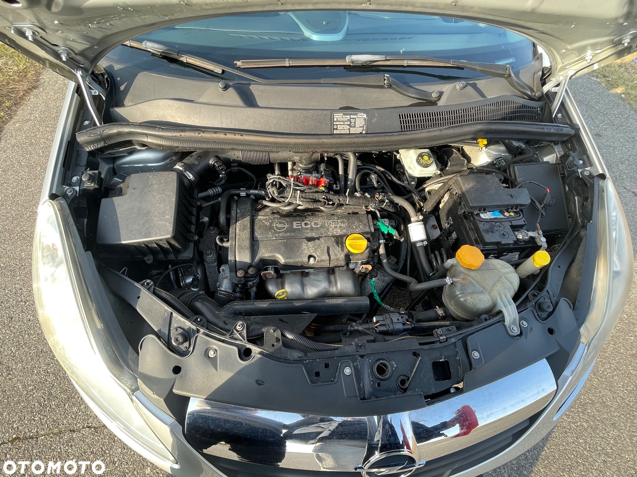 Opel Corsa 1.4 16V Cosmo - 16