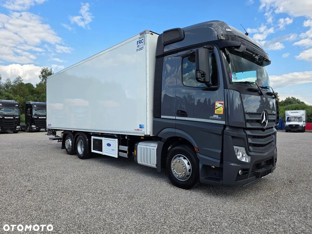 Mercedes-Benz Actros 2545 6x2 Chłodnia WINDA - 6