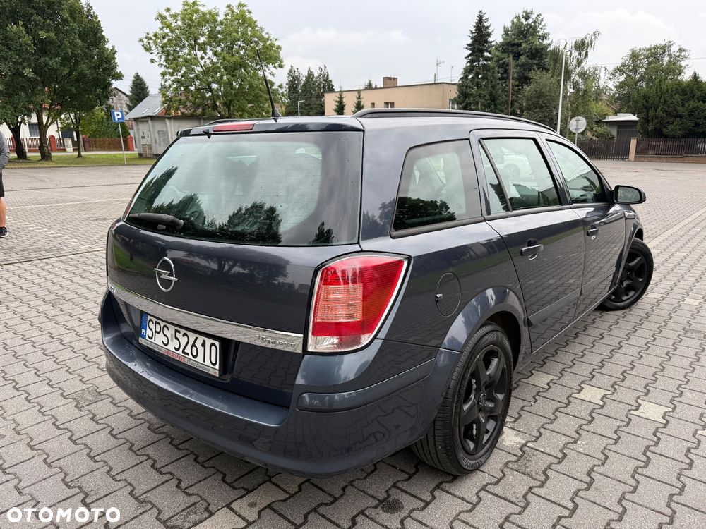 Opel Astra 1.6 Essentia - 18