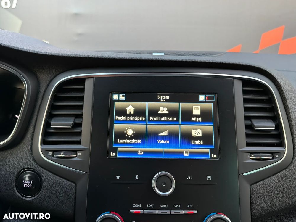Renault Megane TCe 140 GPF BOSE EDITION - 24