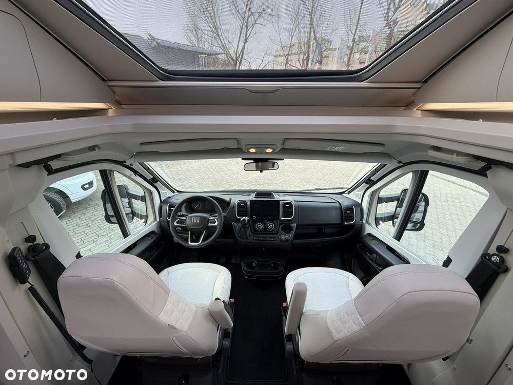 Adria Adria Coral 670 DC Supreme 180KM AUTOMAT FV23% WCC - 9