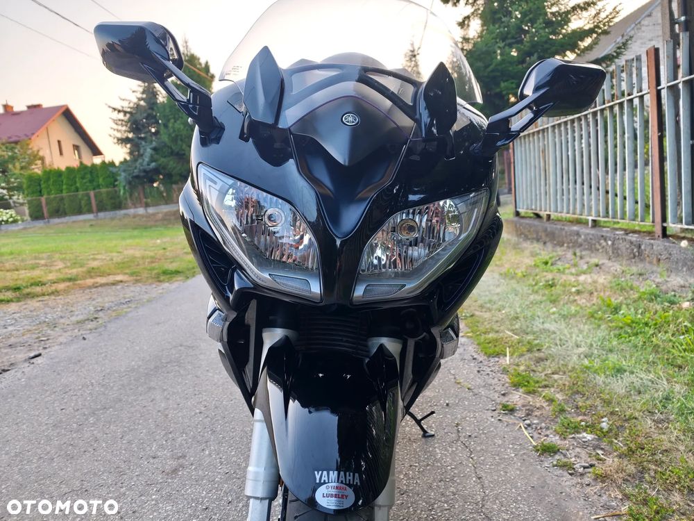 Yamaha FJR - 13