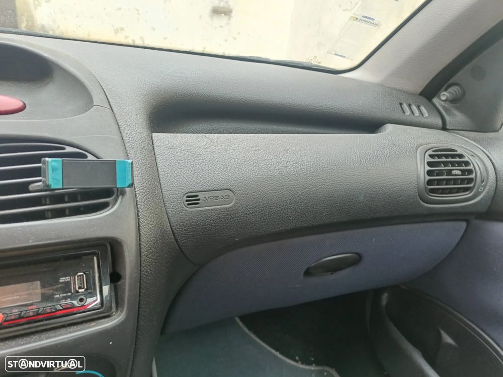 Peugeot 206 1.1 XT - 13