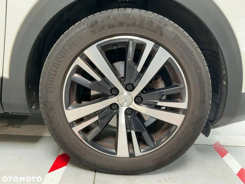 Peugeot 5008 1.6 BlueHDI Allure S&S EAT6 - 18