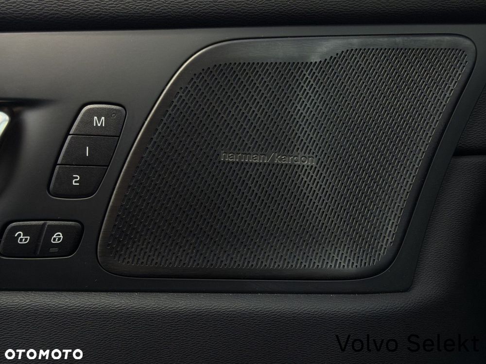 Volvo XC 60 - 32