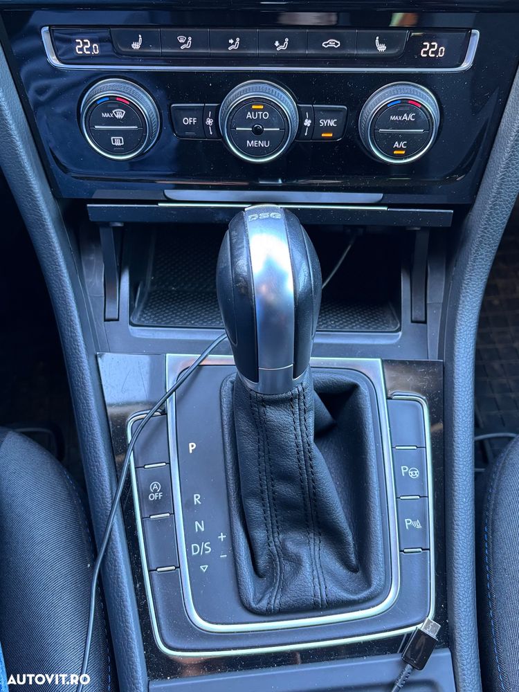 Volkswagen Golf 2.0 TDI DSG Comfortline - 21