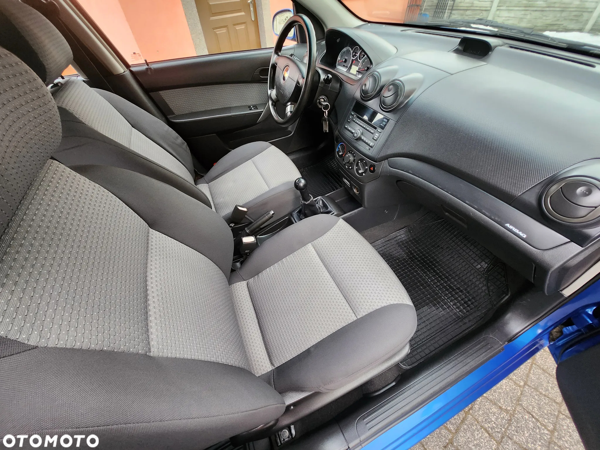Chevrolet Aveo - 5