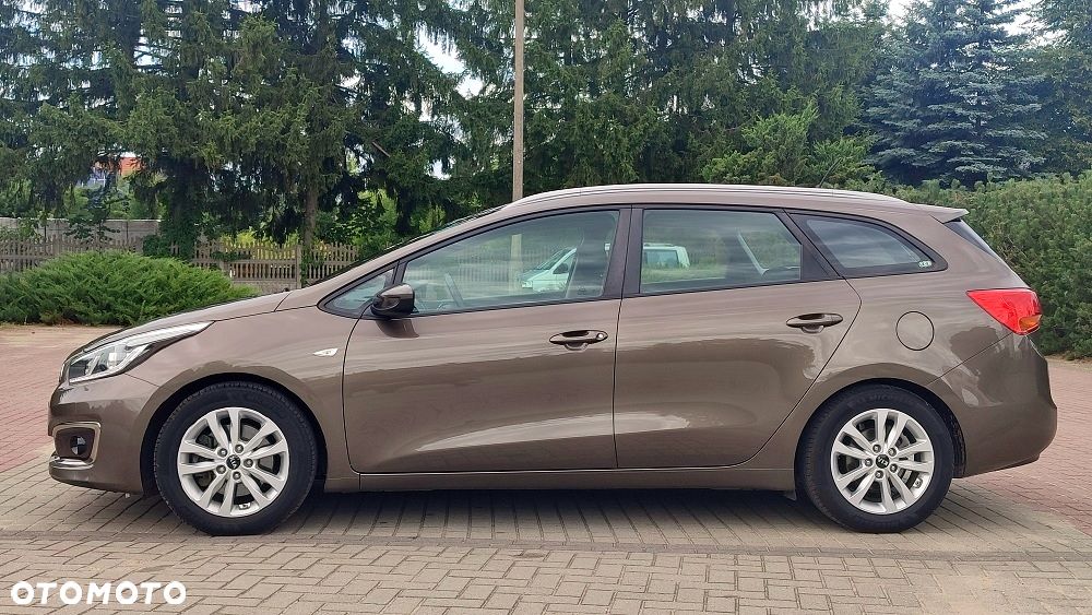 Kia Ceed 1.6 GDI Vision - 20