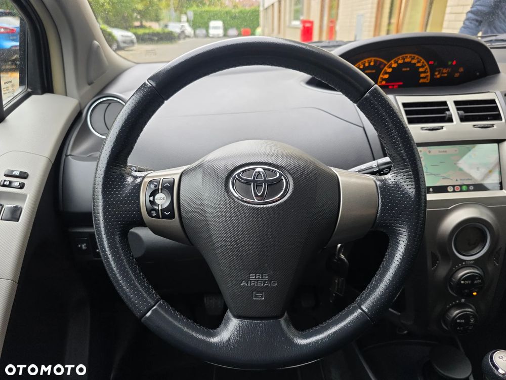 Toyota Yaris - 26