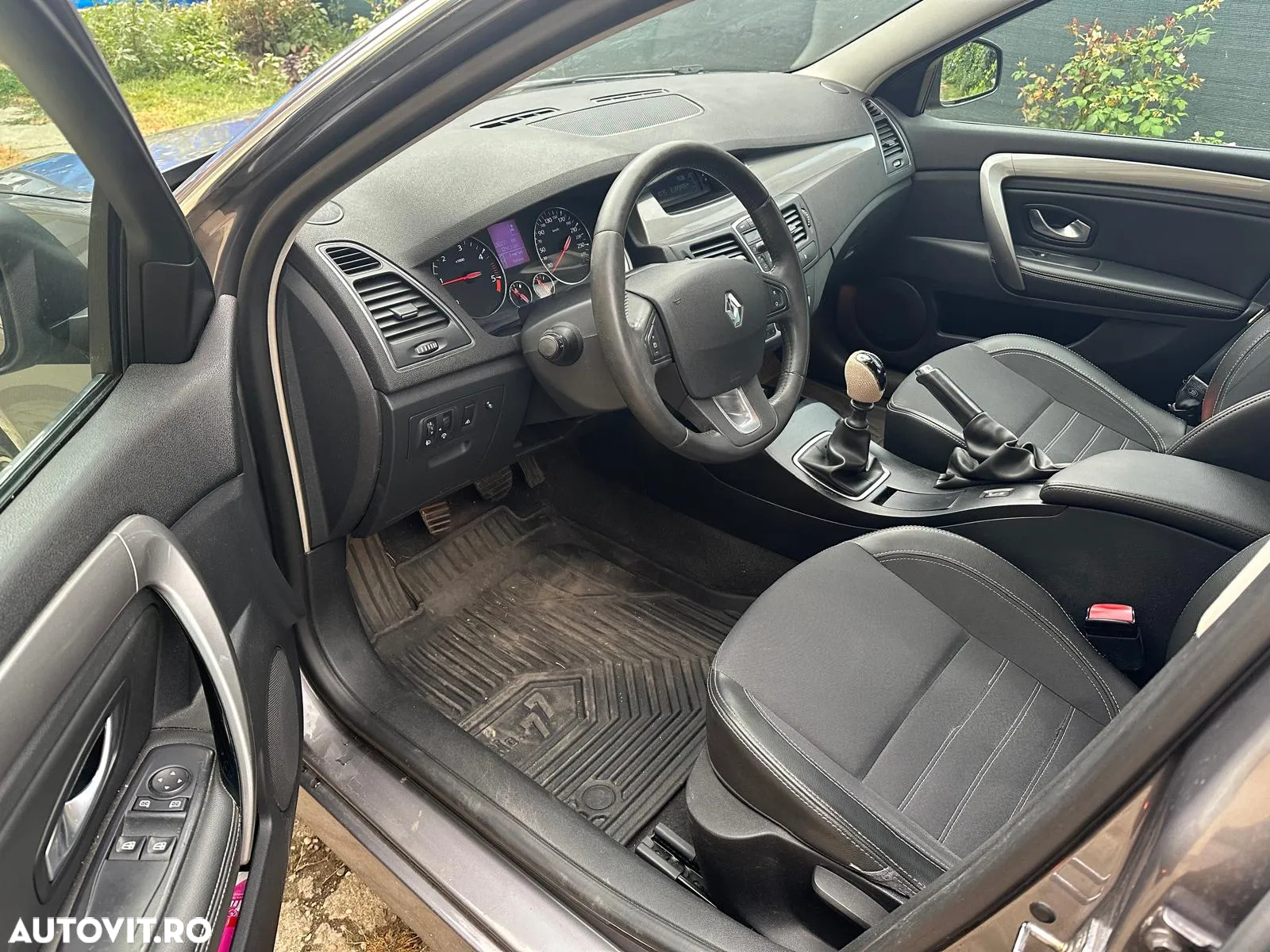 Renault Laguna - 6