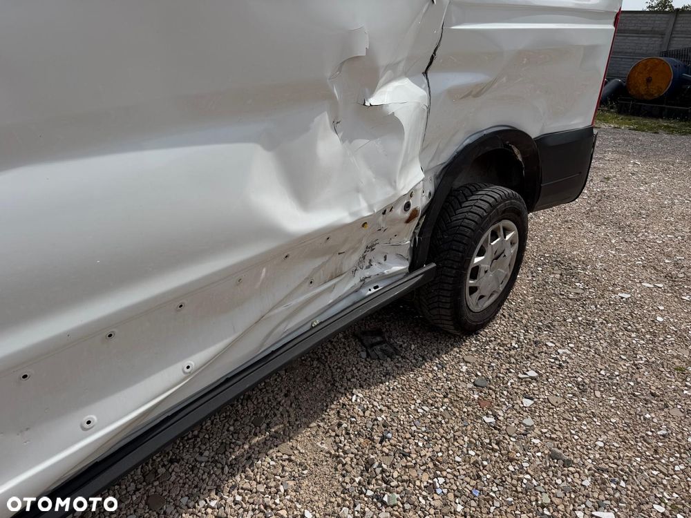 Ford Transit - 17