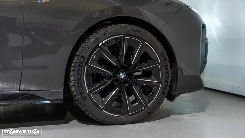 BMW 740 d xDrive Pack Desportivo M Pro - 37