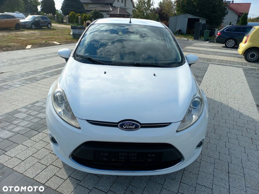 Ford Fiesta 2012 photo 3