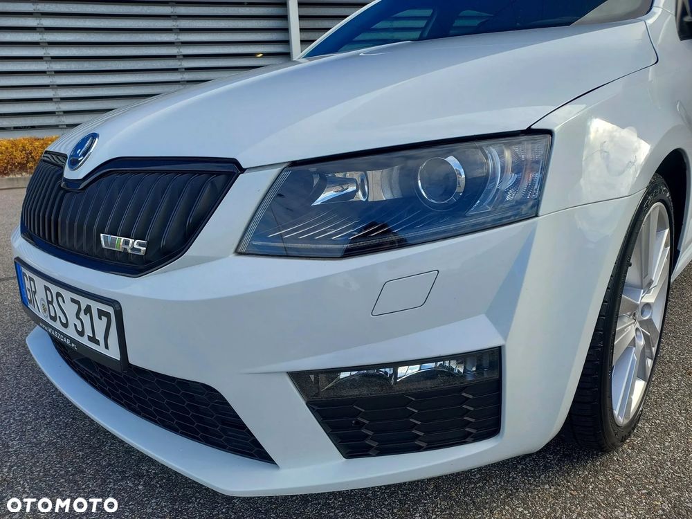 Skoda Octavia 2.0 TDI DSG RS - 11