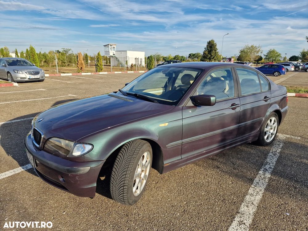 BMW Seria 3 318i - 1