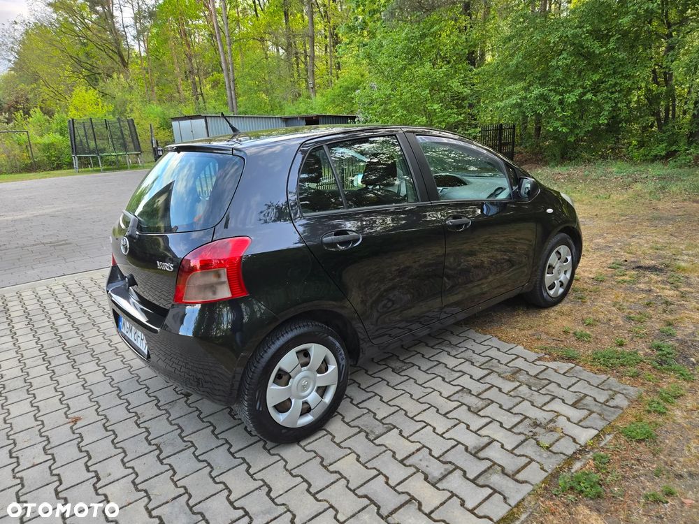 Toyota Yaris 1.3 Prestige - 14
