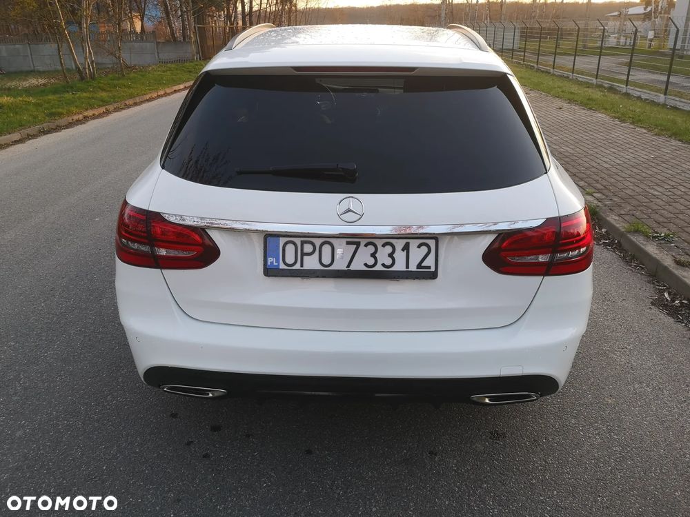 Mercedes-Benz Klasa C 180 9G-TRONIC - 26