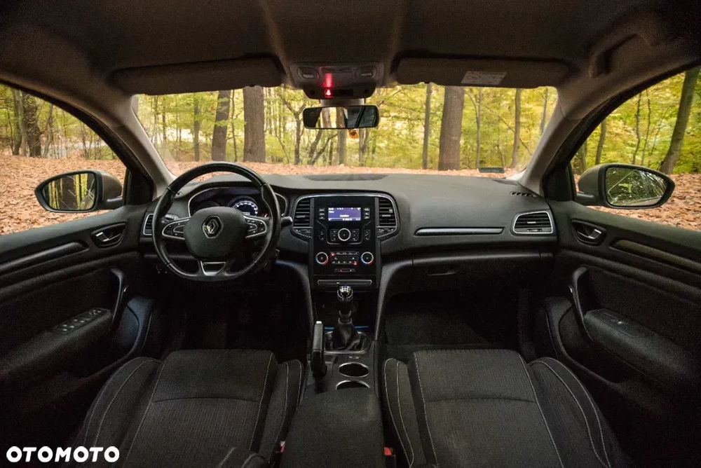 Renault Megane 1.6 SCe Zen - 12