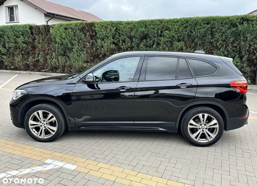 BMW X1 xDrive18d Sport Line - 2