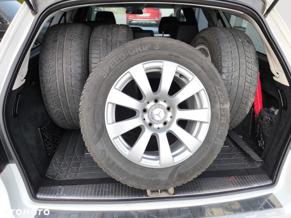 Mercedes-Benz Klasa E 250 BlueTEC 9G-TRONIC Edition - 35