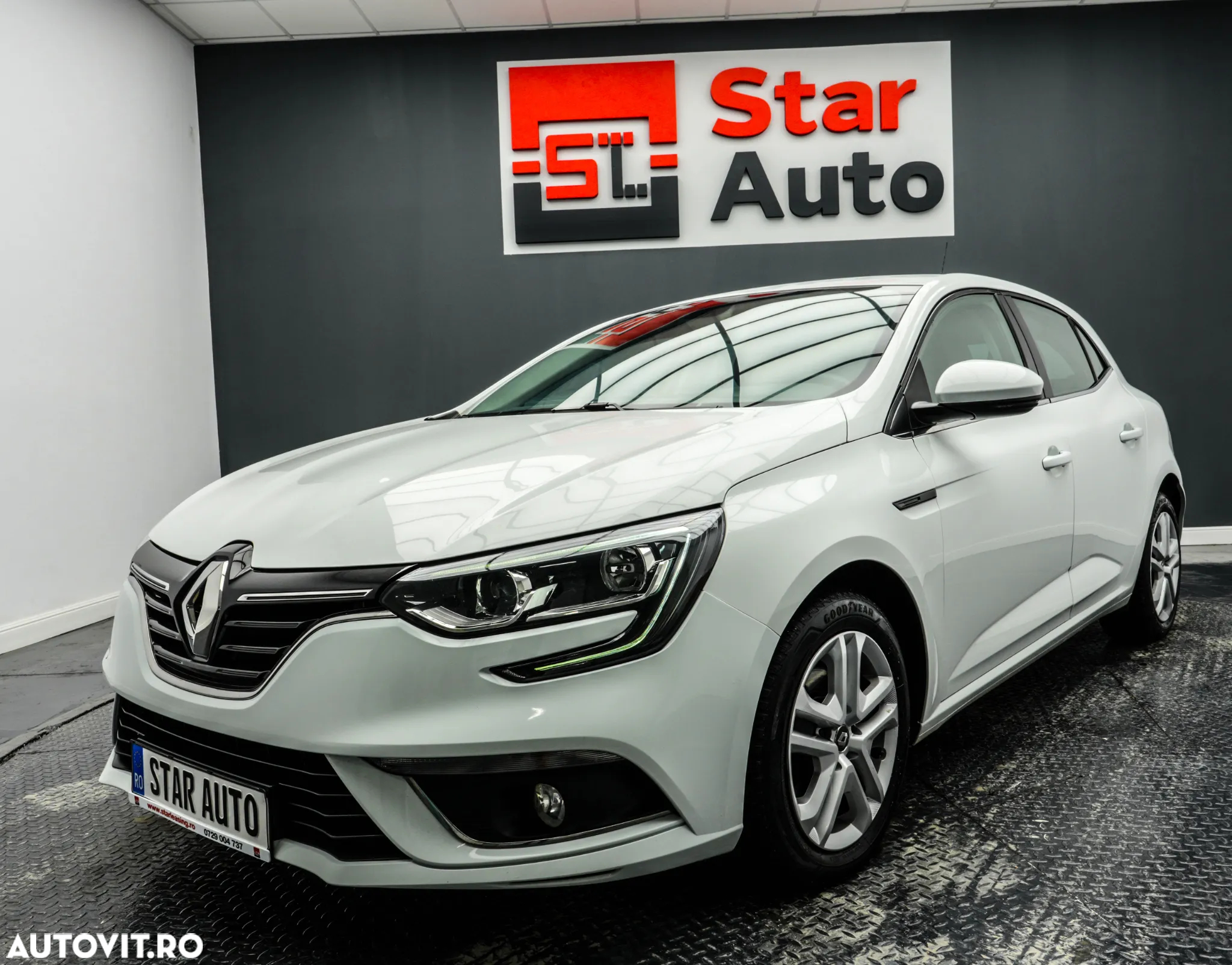 Renault Megane Blue dCi 116 Zen - 2
