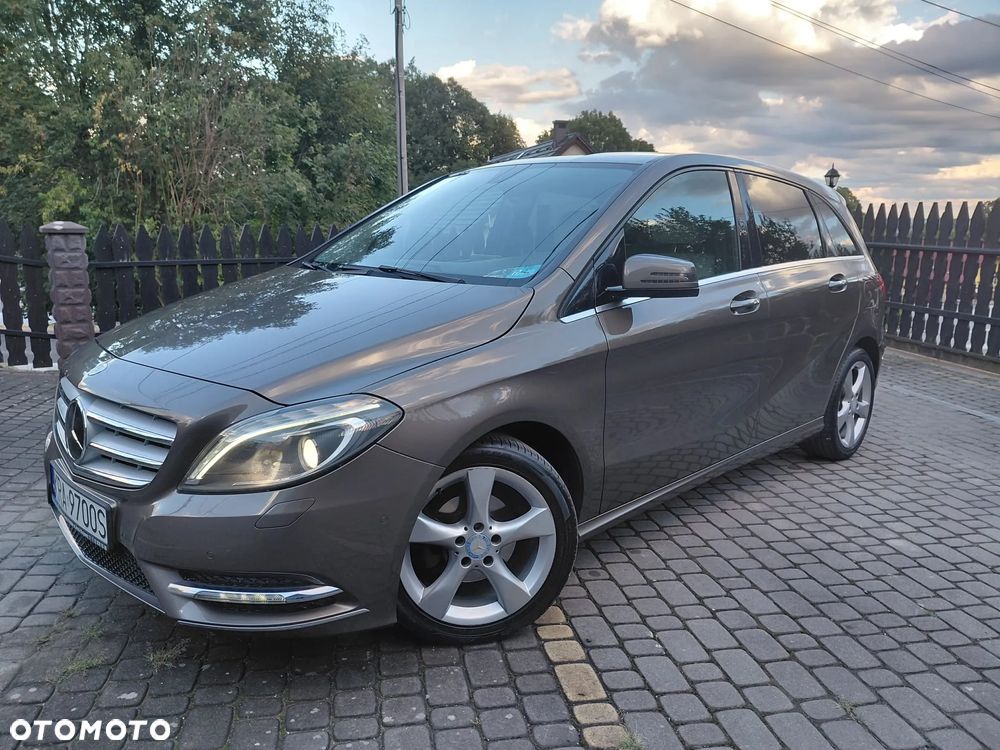 Mercedes-Benz Klasa B 180 7G-DCT - 1