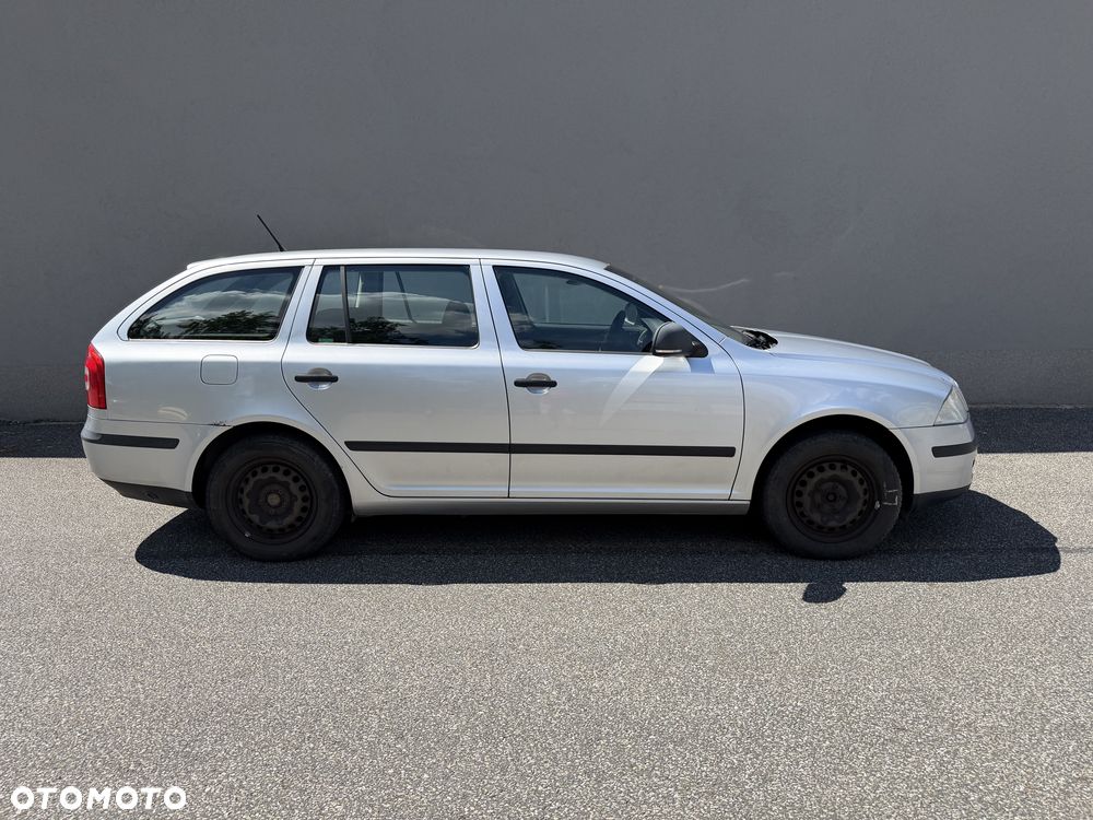 Skoda Octavia 1.6 Tour Classic - 1