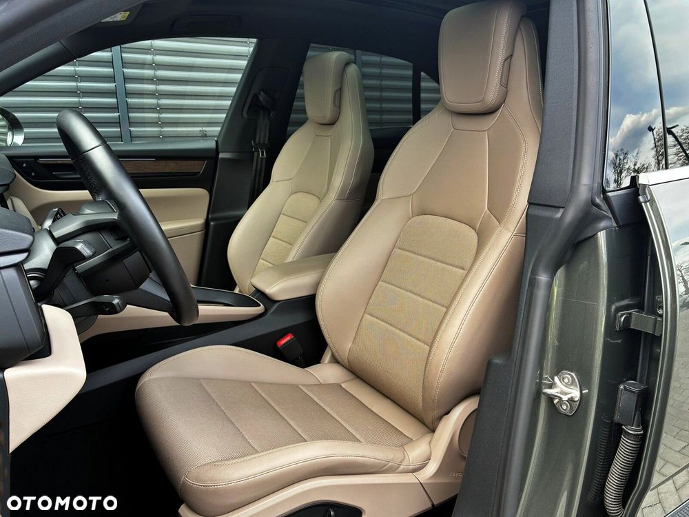 Porsche Macan - 22