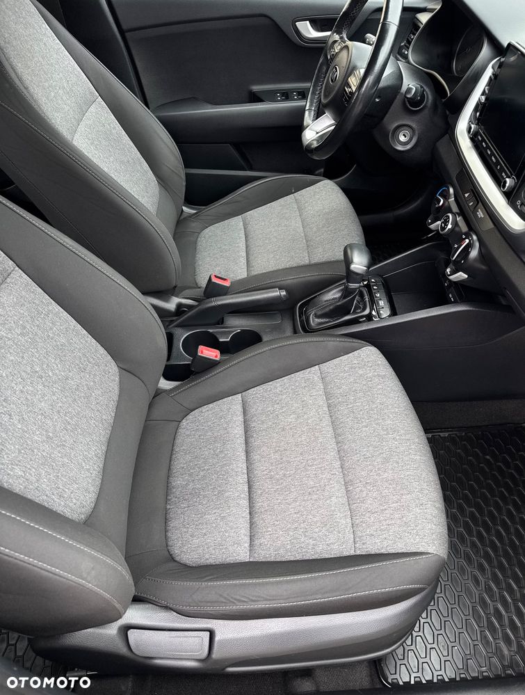 Kia Stonic - 11