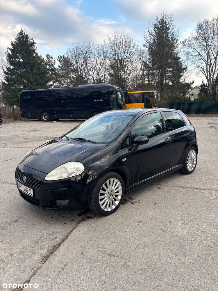 Fiat Punto 1.4 16V Dynamic - 14
