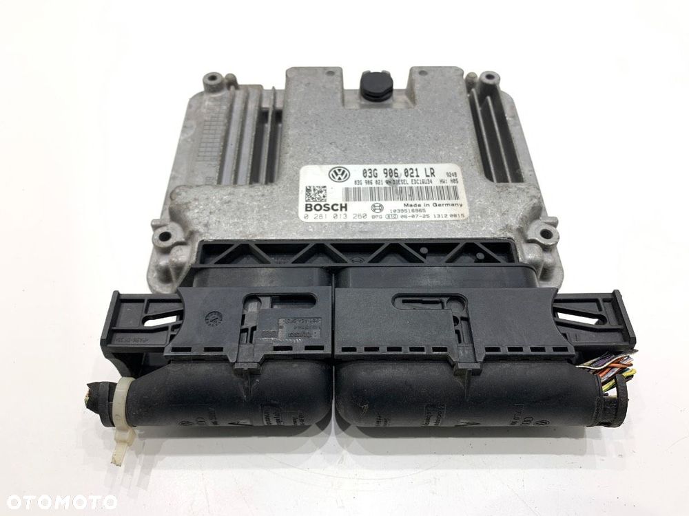 KOMPUTER SILNIKA  VW PASSAT B6 (3C2) 2005 - 2010 1.9 TDI 77 kW [105 KM] olej napędowy 2005 - 2010 - 1