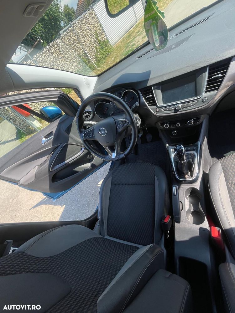 Opel Crossland - 18