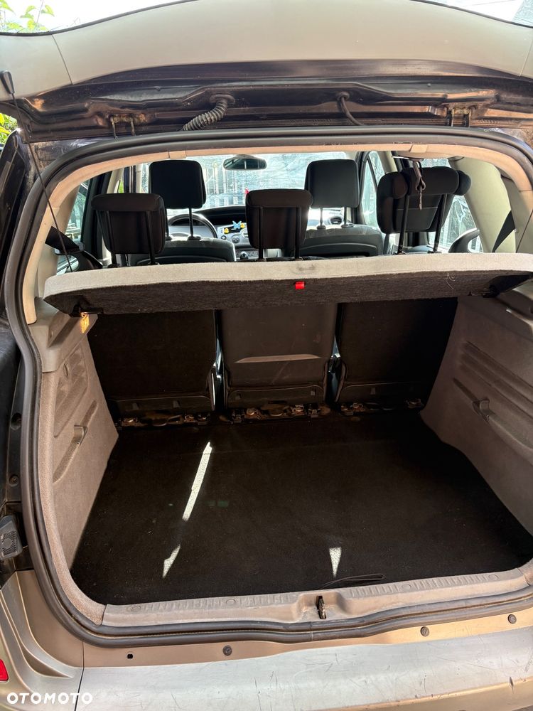 Renault Scenic 2.0 16V Emotion Plus - 13