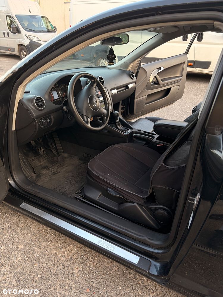Audi A3 3-drzwiowe 2.0 TDI Ambiente - 16