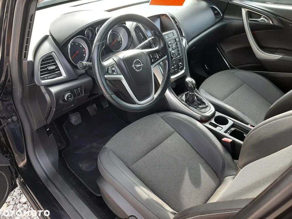 Opel Astra 1.4 T Cosmo - 16