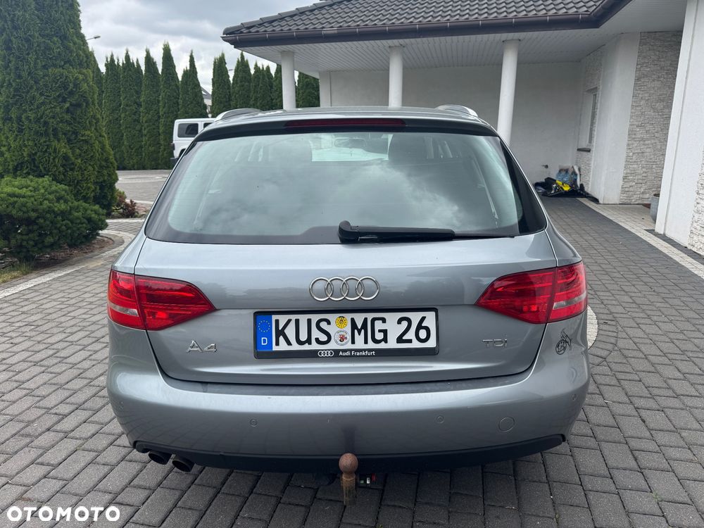 Audi A4 Avant 2.0 TDI DPF Attraction - 5