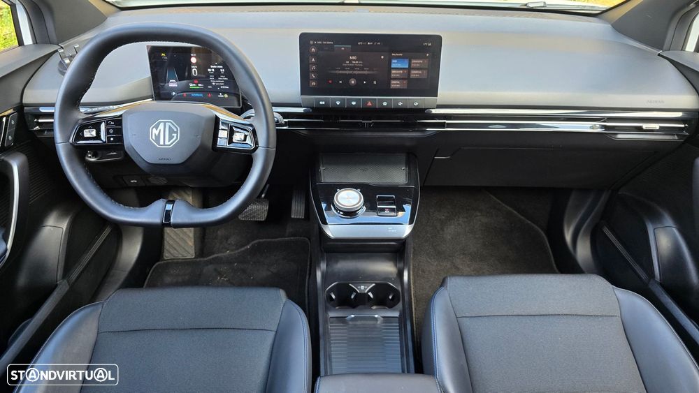 MG MG4 64 kWh Luxury - 10