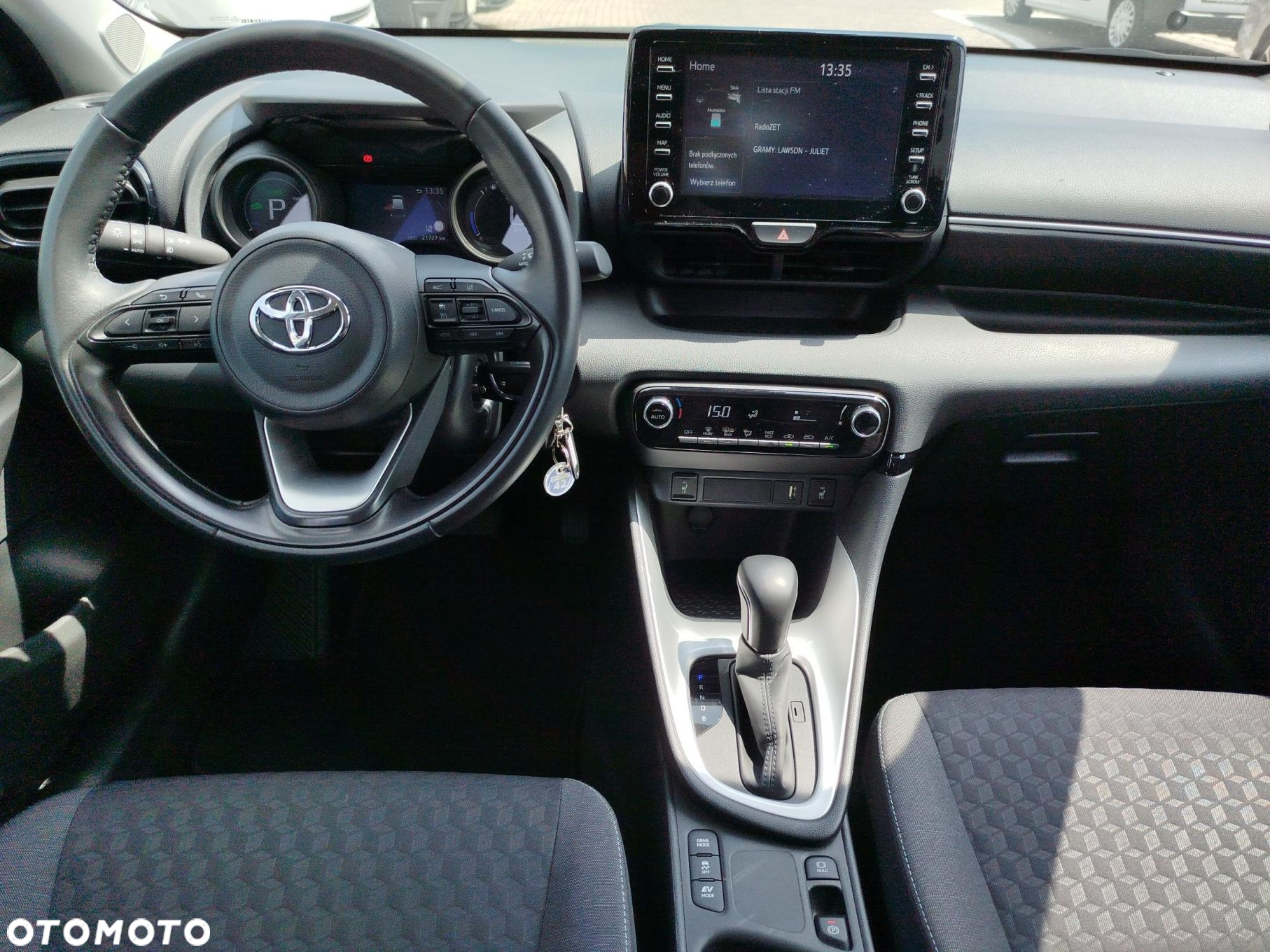Toyota Yaris - 11