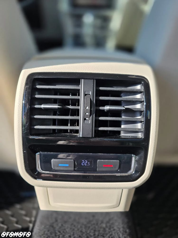 Volkswagen Passat 1.5 TSI EVO Highline DSG - 29
