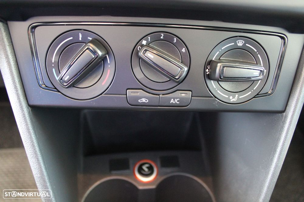 VW Polo 1.0 Trendline - 16