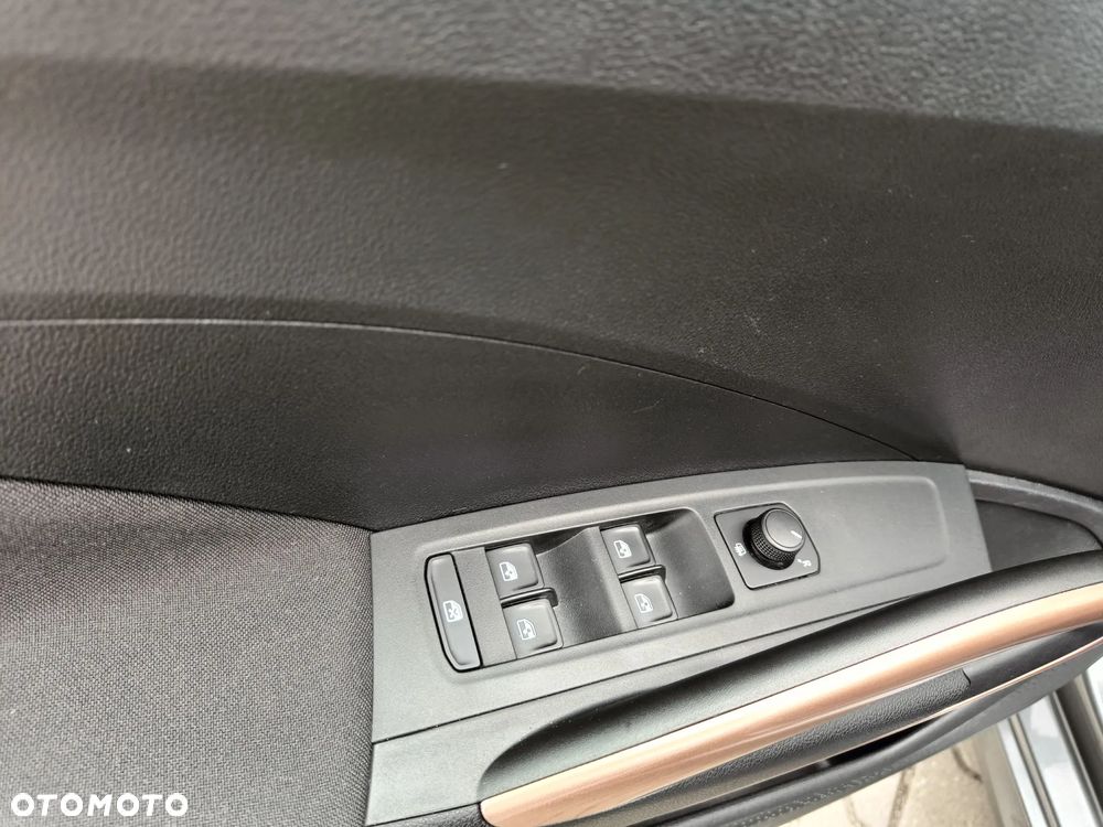 Skoda Fabia 1.0 TSI Style Color - 17