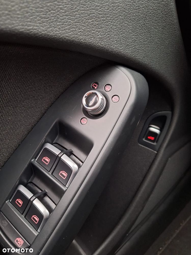 Audi A4 Avant 2.0 TDI Multitronic - 23