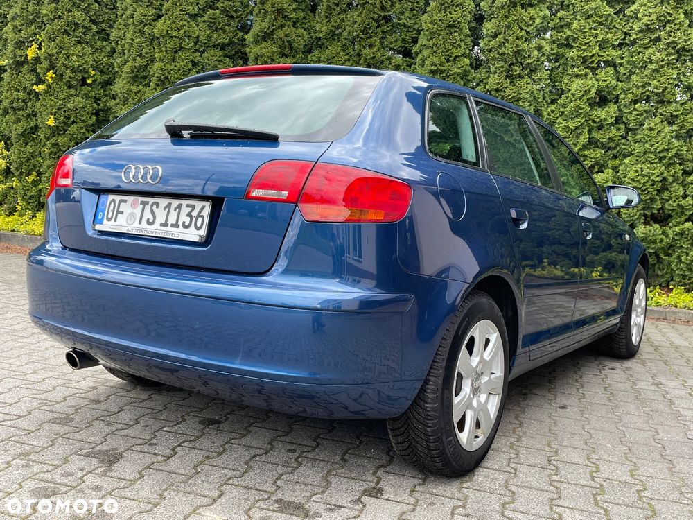 Audi A3 ver-1-6-fsi-ambiente - 14