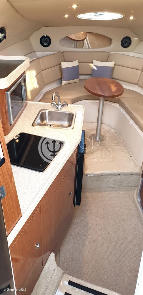 Regal 2665 Commodore - 17