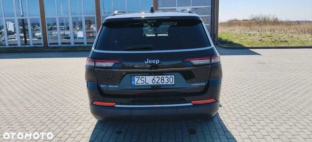 Jeep Grand Cherokee - 11