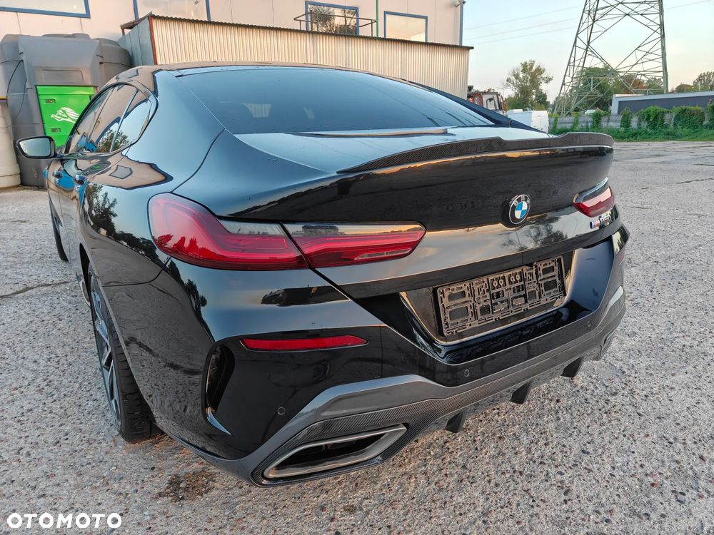 BMW Seria 8 - 24