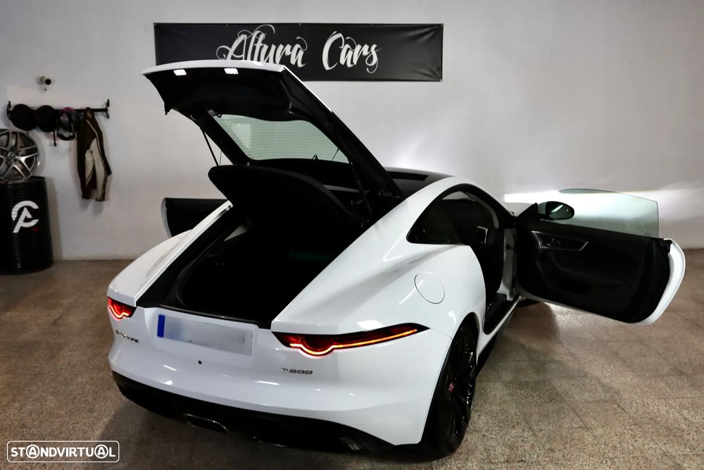 Jaguar F-Type P300 Aut. R-Dynamic Black - 30
