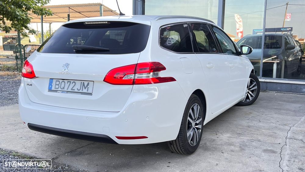 Peugeot 308 SW 1.2 PureTech Allure Full LED - 4